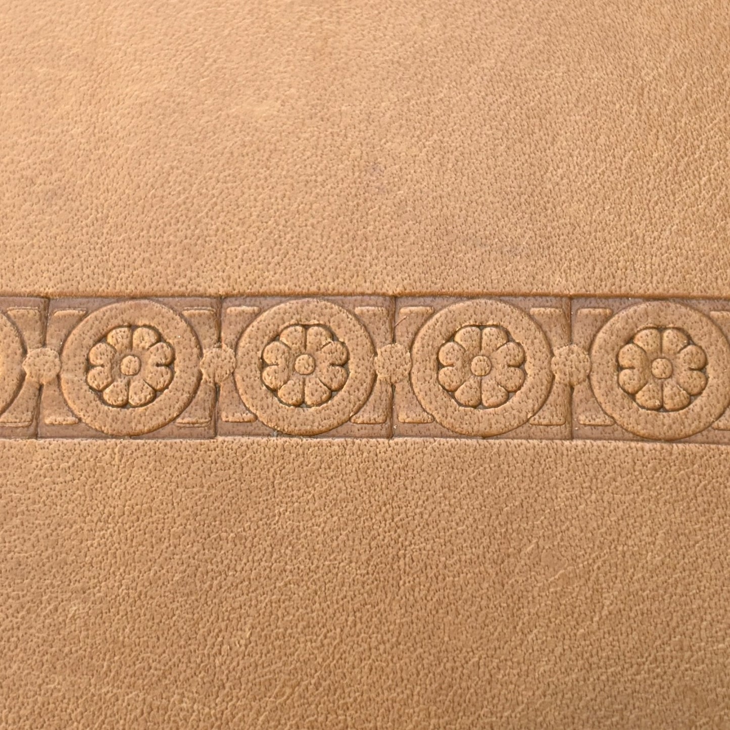 Flower leather stamp LT134 — pattern imprint on veg-tan leather