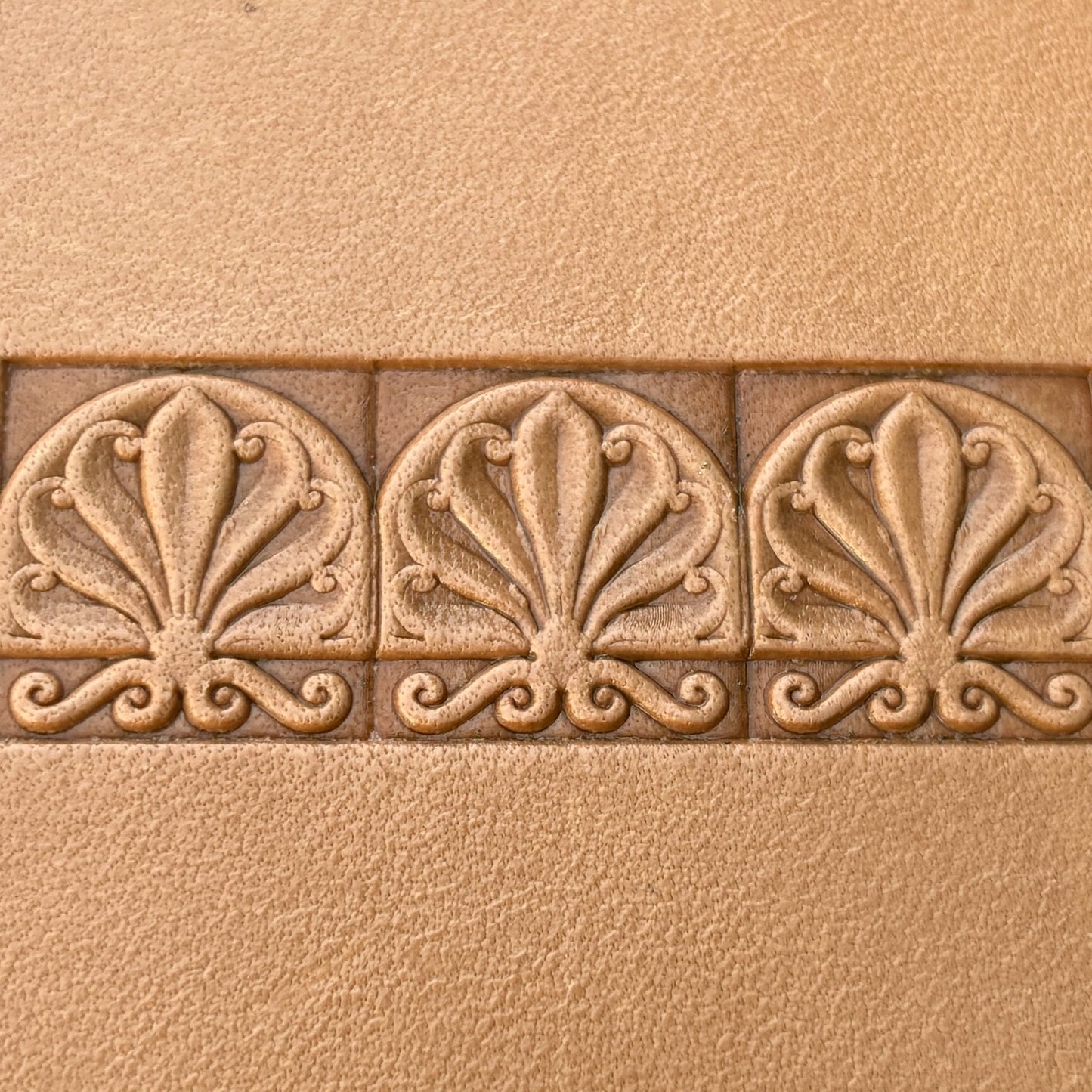 Fleur leather stamp LT136 — pattern imprint on veg-tan leather