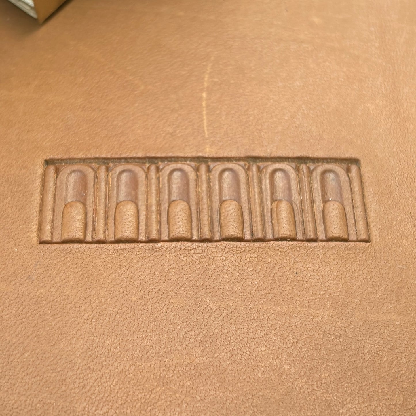 Arch Border Geometric leather stamp LT137 — pattern imprint on veg-tan leather