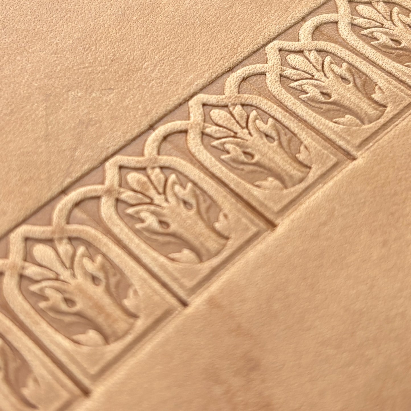 Gothic Arch Oak Leaf leather stamp LT142 — pattern imprint on veg-tan leather