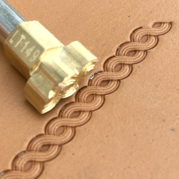 Rope Border 17x7mm leather stamp LT149 — brass stamping tool with imprint on natural veg-tan leather