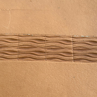 Wavy Lines leather stamp LT195 — pattern imprint on veg-tan leather
