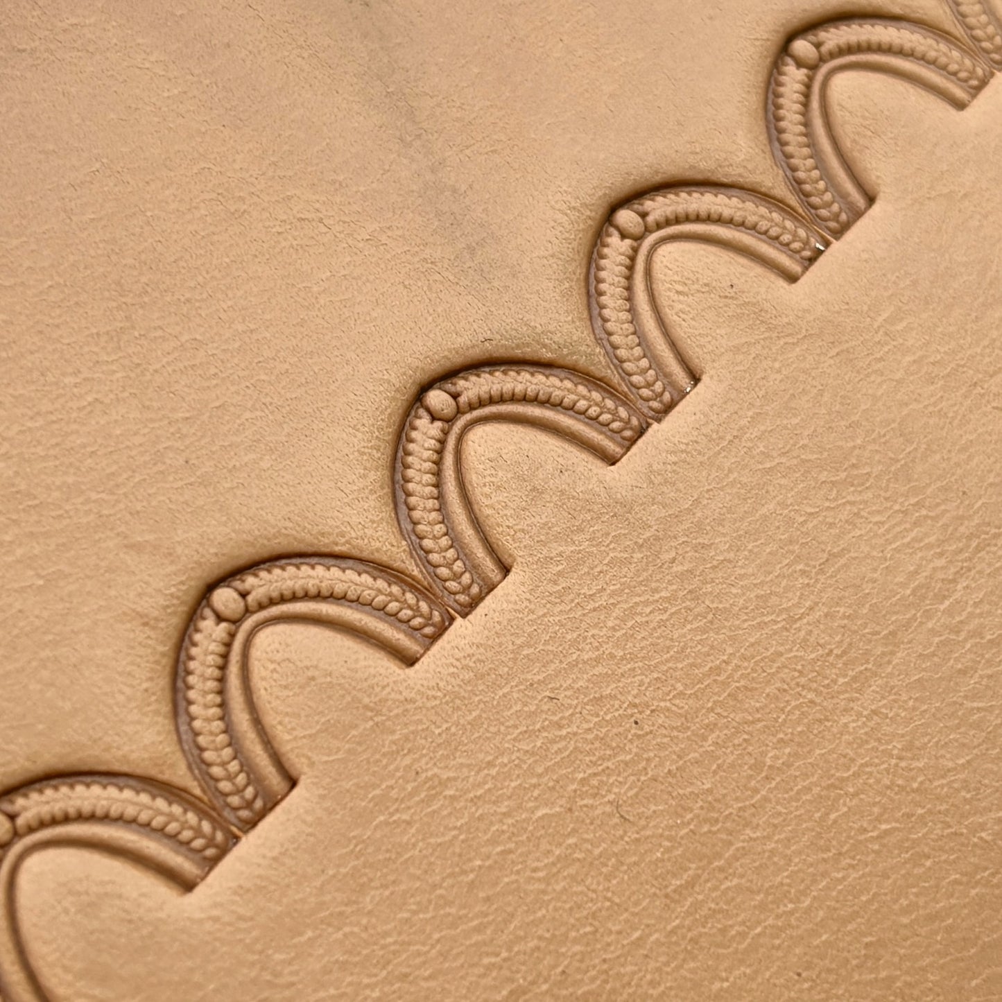 Arch Border leather stamp LT196 — pattern imprint on veg-tan leather