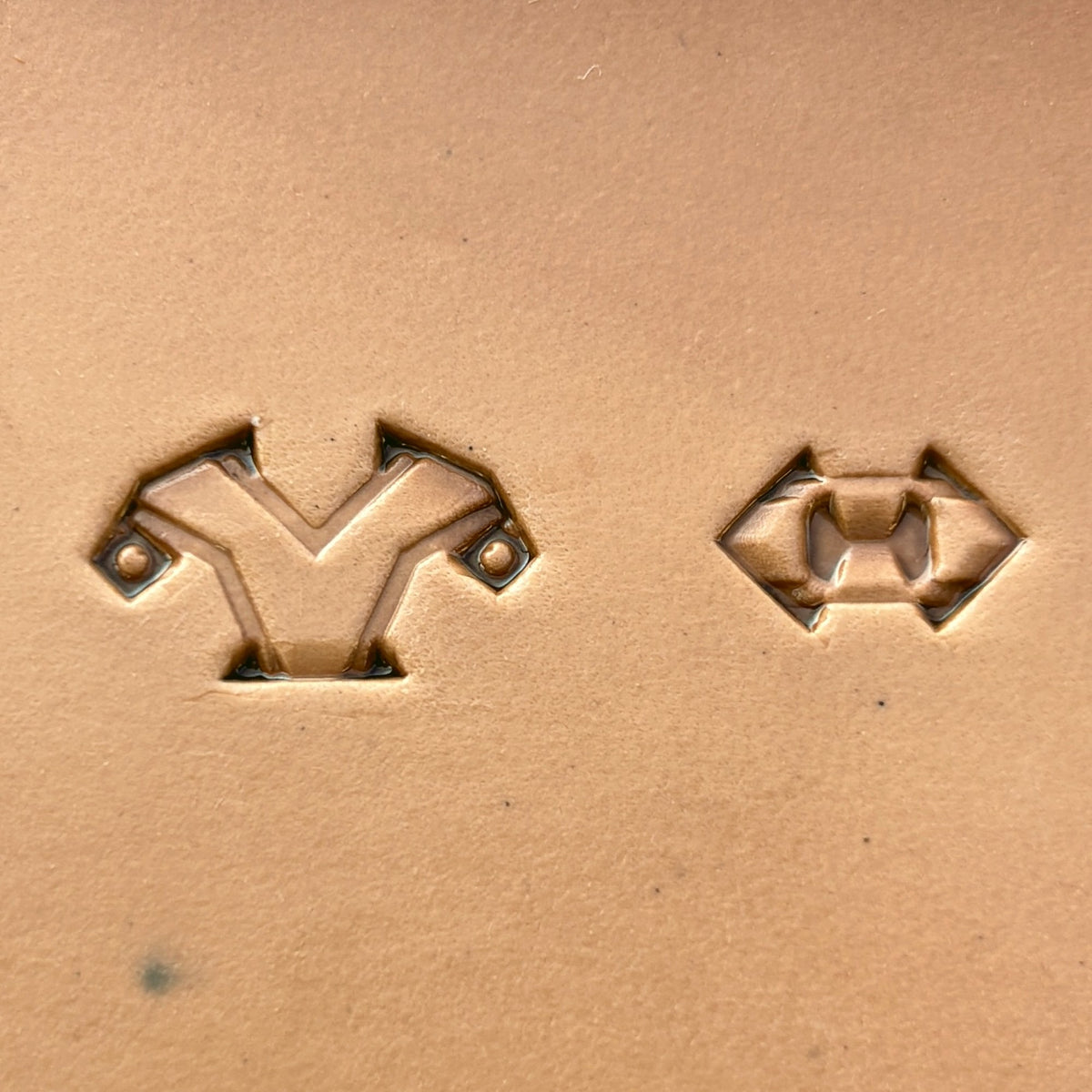 Snowflake Style Geometric leather stamp LT236 — pattern imprint on veg-tan leather