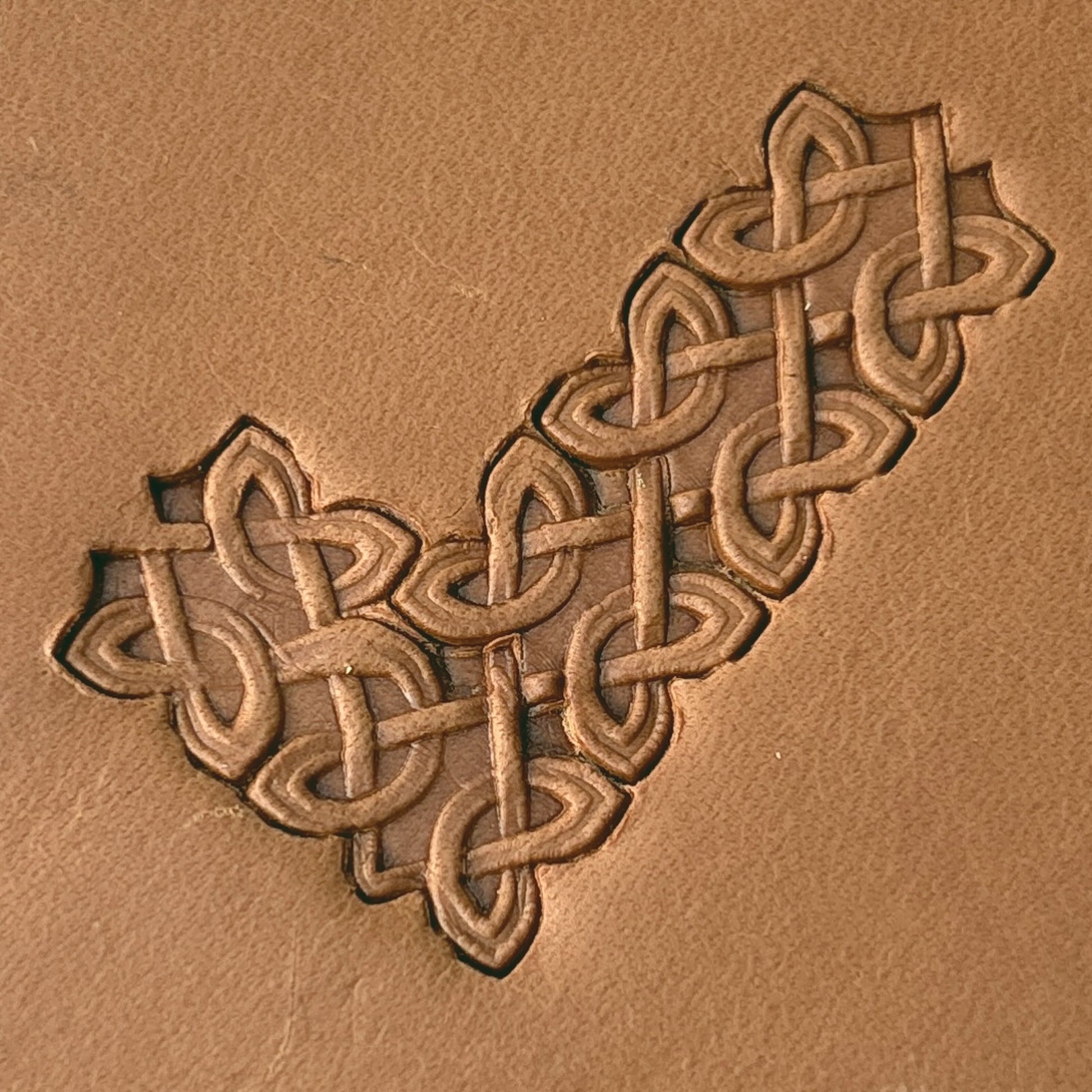 Celtic Knot leather stamp LT266 — pattern imprint on veg-tan leather
