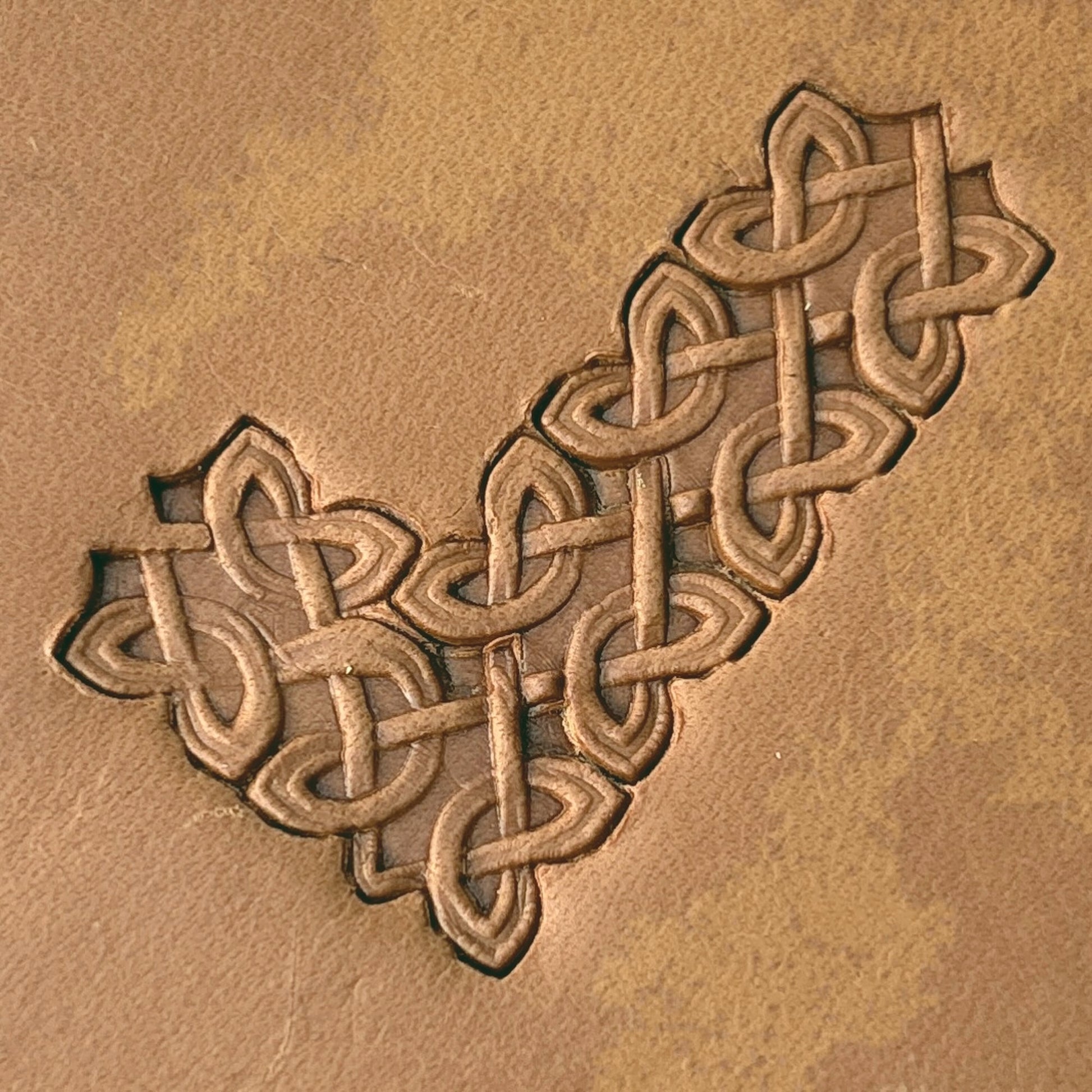 Celtic Knot leather stamp LT266 — pattern imprint on veg-tan leather