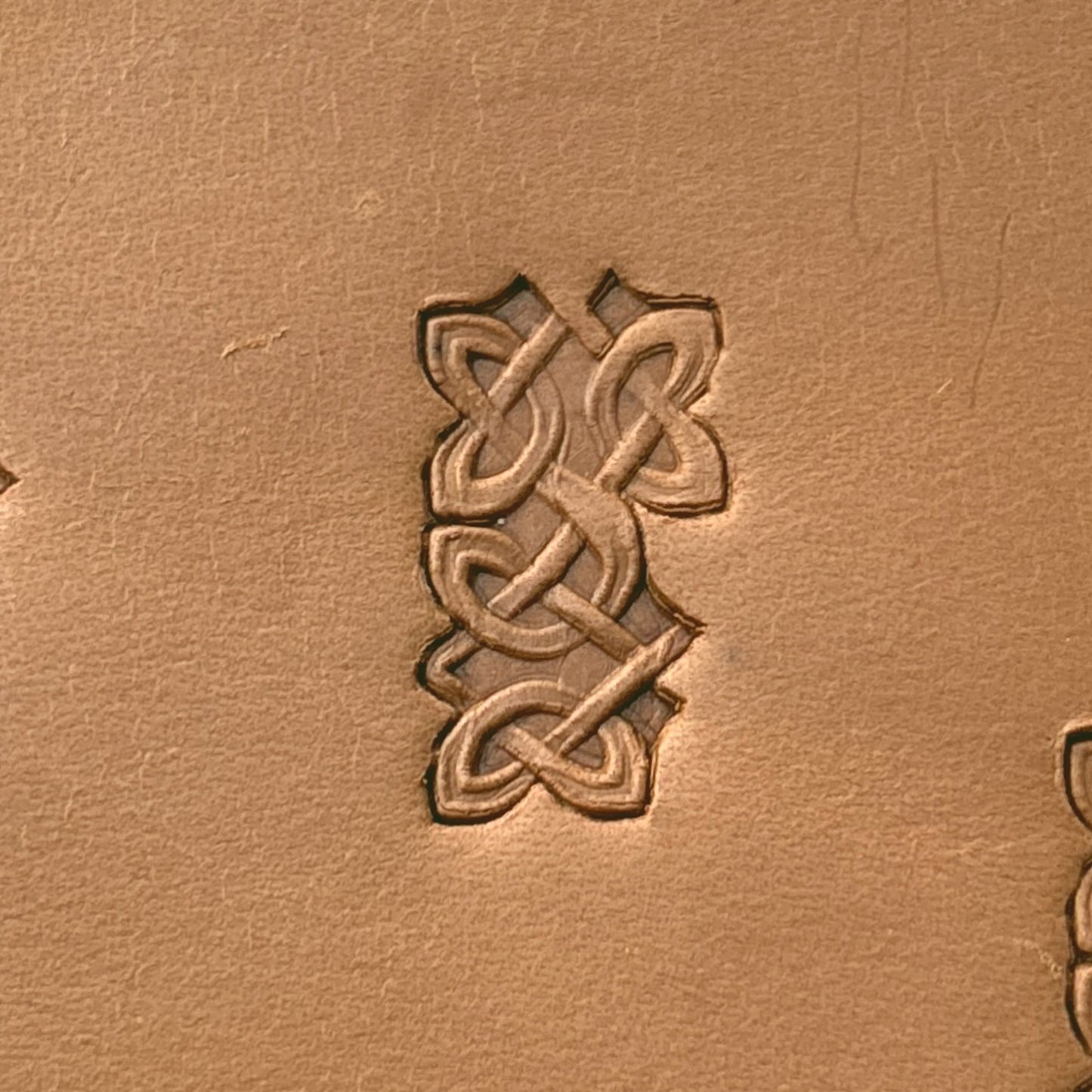 Celtic Knot leather stamp LT266 — pattern imprint on veg-tan leather