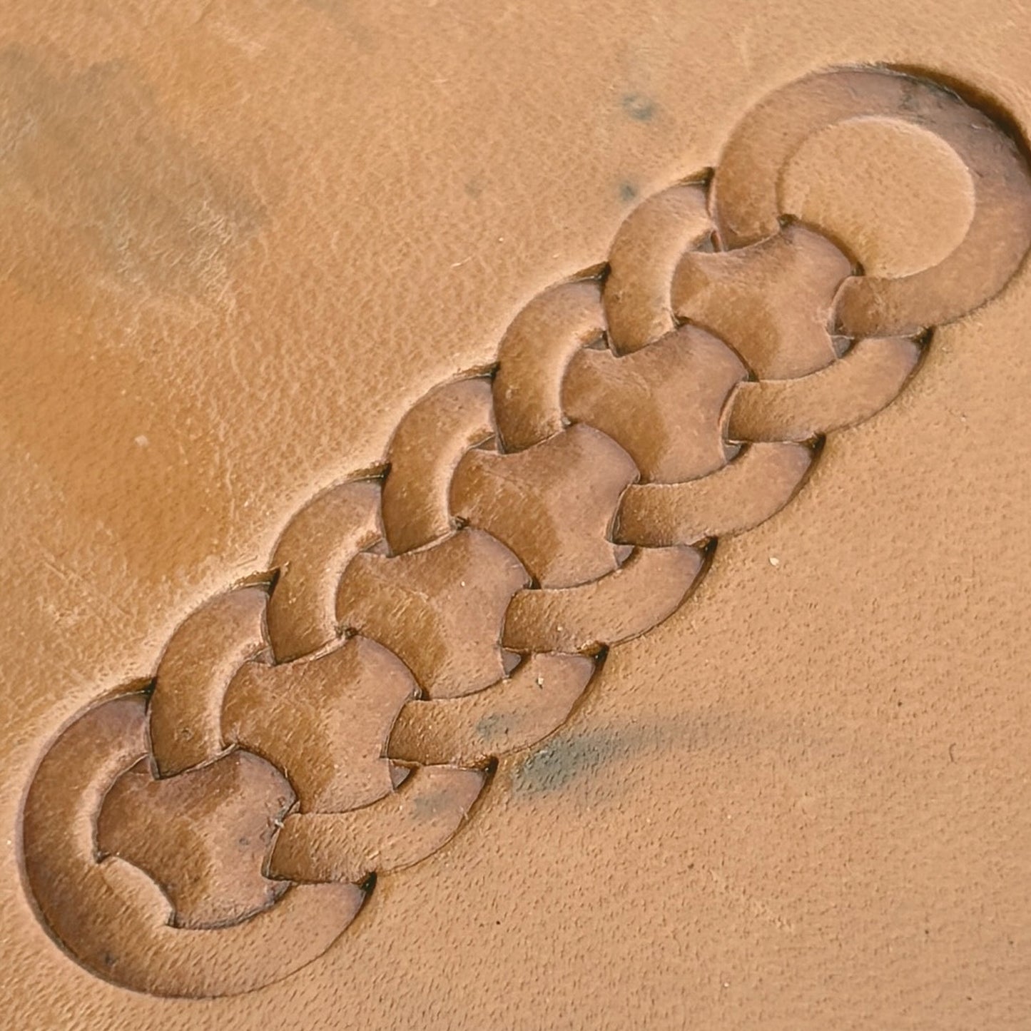 Geometric leather stamp LT286 — pattern imprint on veg-tan leather