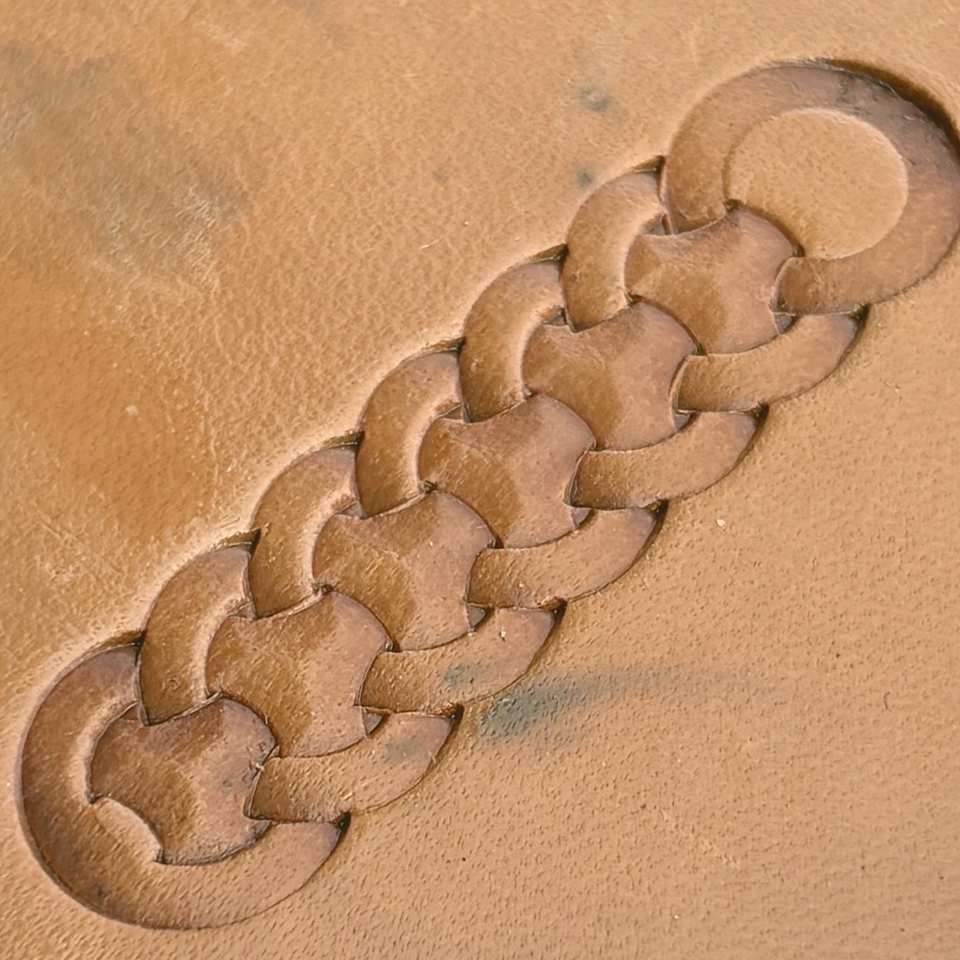 Geometric leather stamp LT286 — pattern imprint on veg-tan leather