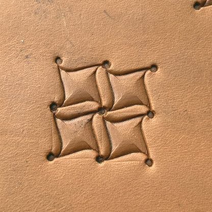 Quilt Style leather stamp LT291 — pattern imprint on veg-tan leather
