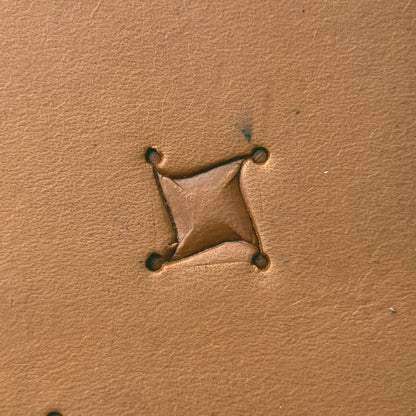 Quilt Style leather stamp LT291 — single impression on veg-tan leather