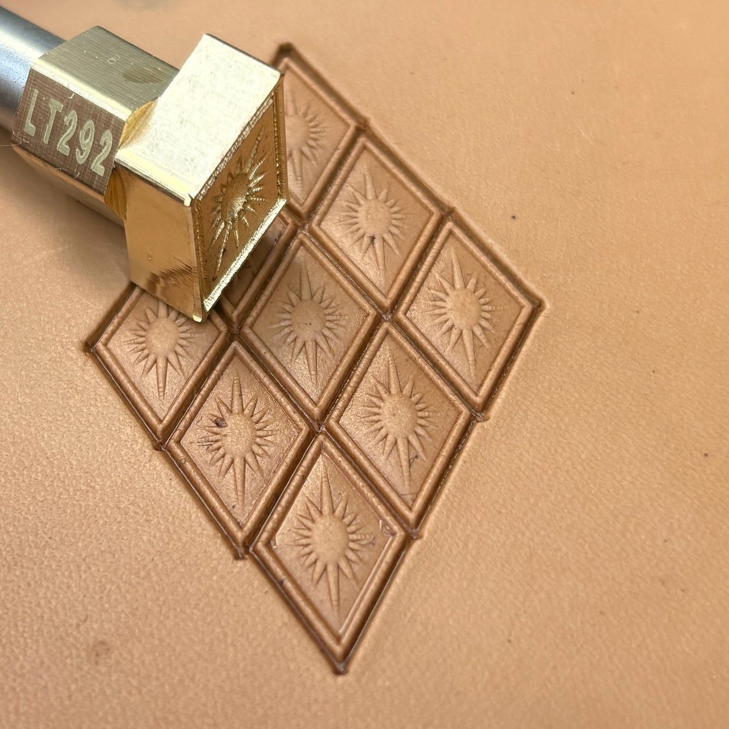 Sunburst Diamonds Geometric leather stamp LT292 — pattern imprint on veg-tan leather