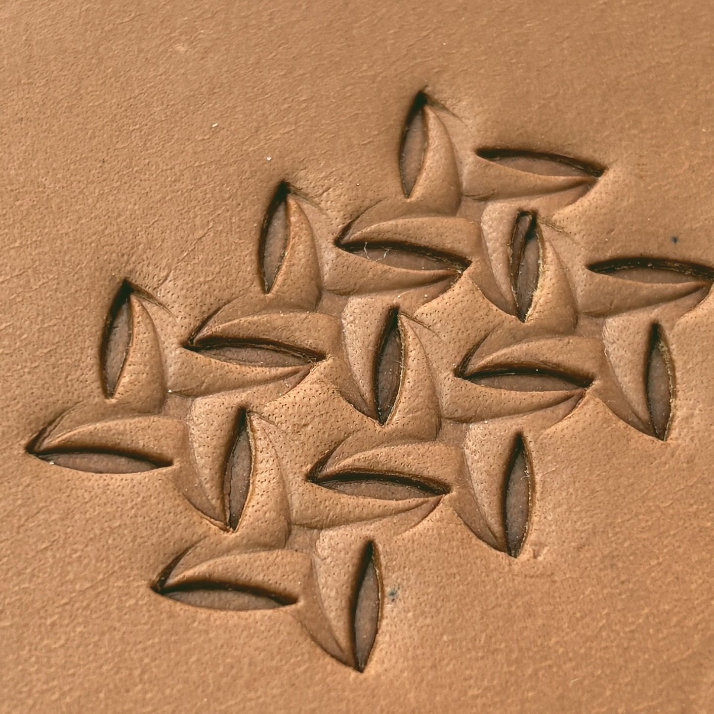 Interlocking Shapes Geometric leather stamp LT300 — pattern imprint on veg-tan leather