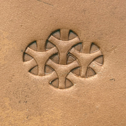 Tri leather stamp LT301 — pattern imprint on veg-tan leather