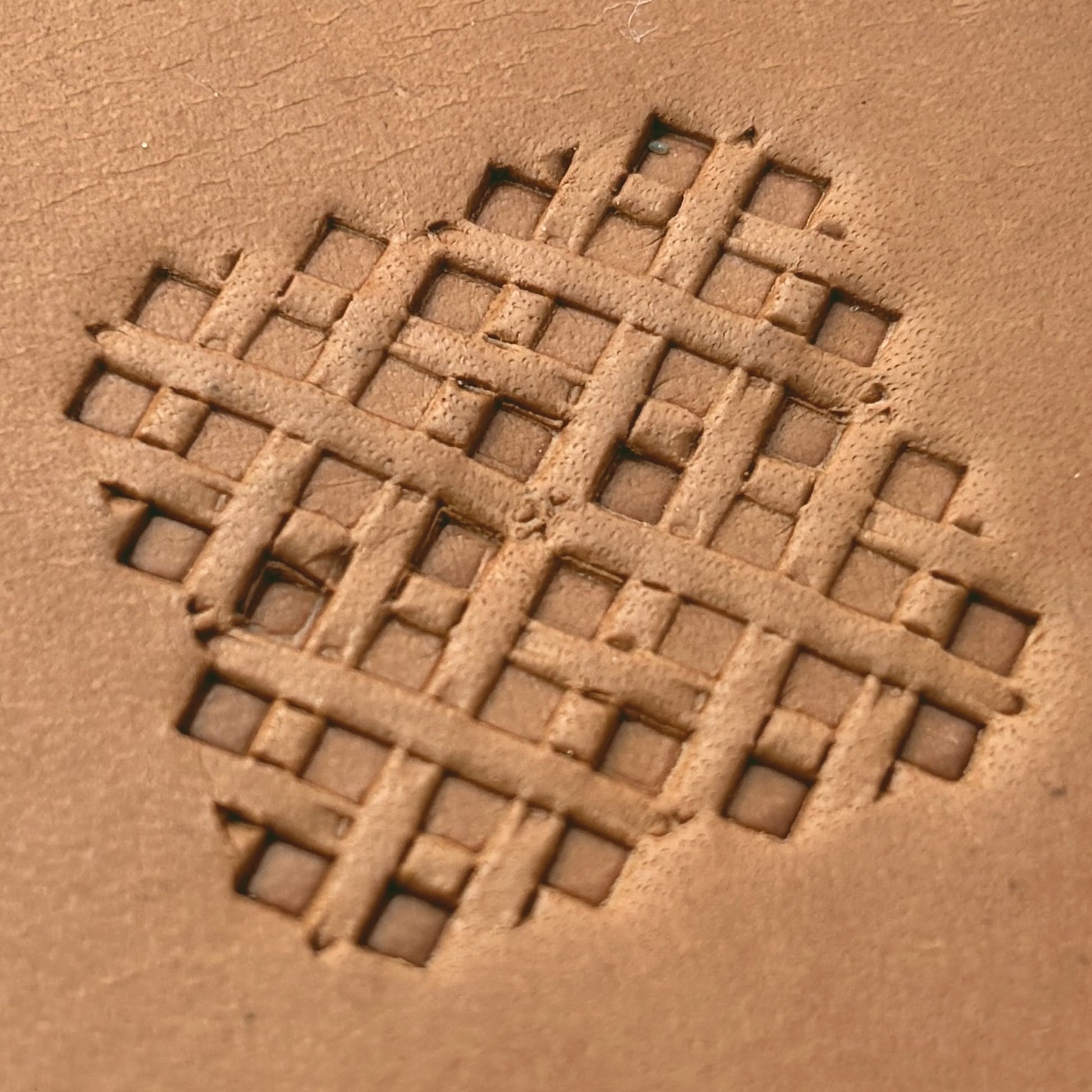 Diamond Grid Basket Weave leather stamp LT306 — pattern imprint on veg-tan leather