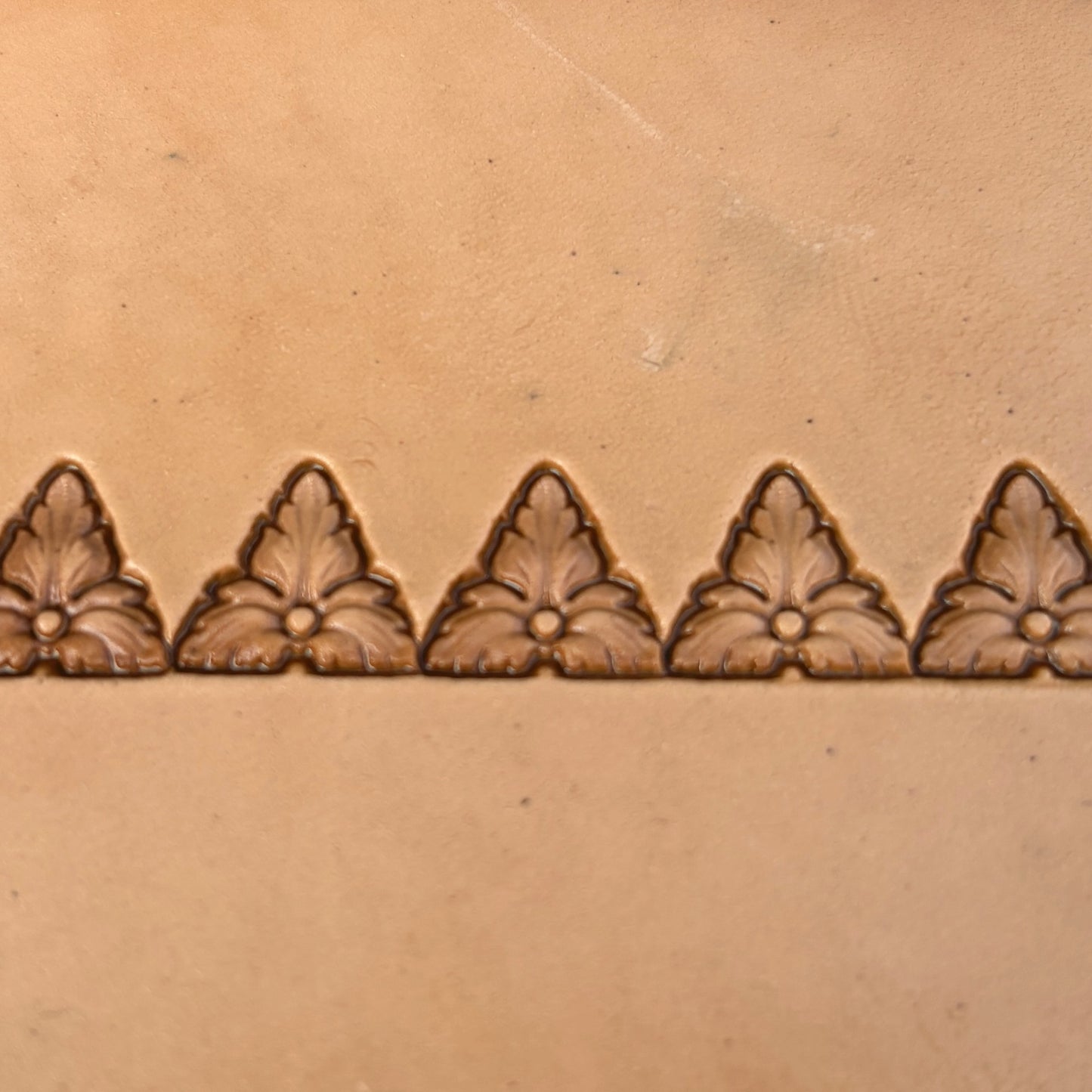 Fleur Accent leather stamp LT329 — pattern imprint on veg-tan leather