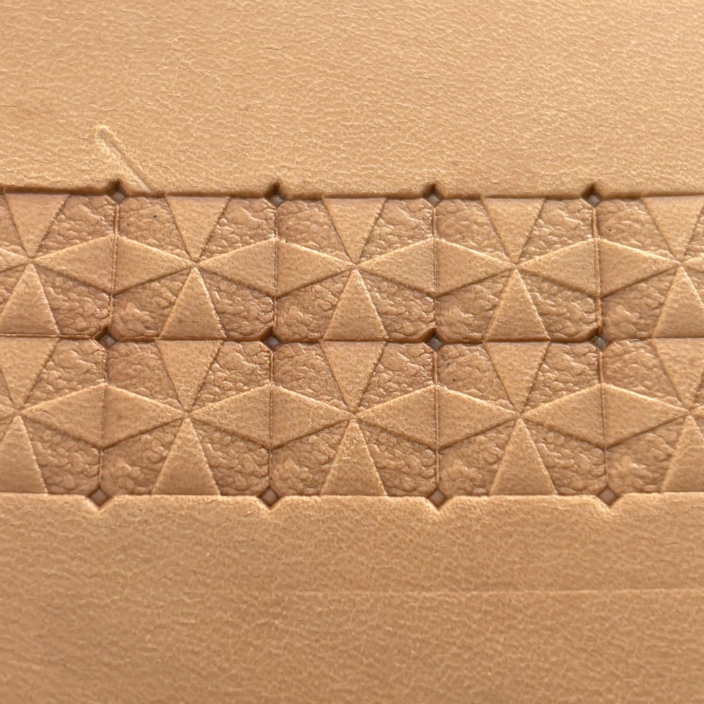 Geometric leather stamp LT382 — pattern imprint on veg-tan leather