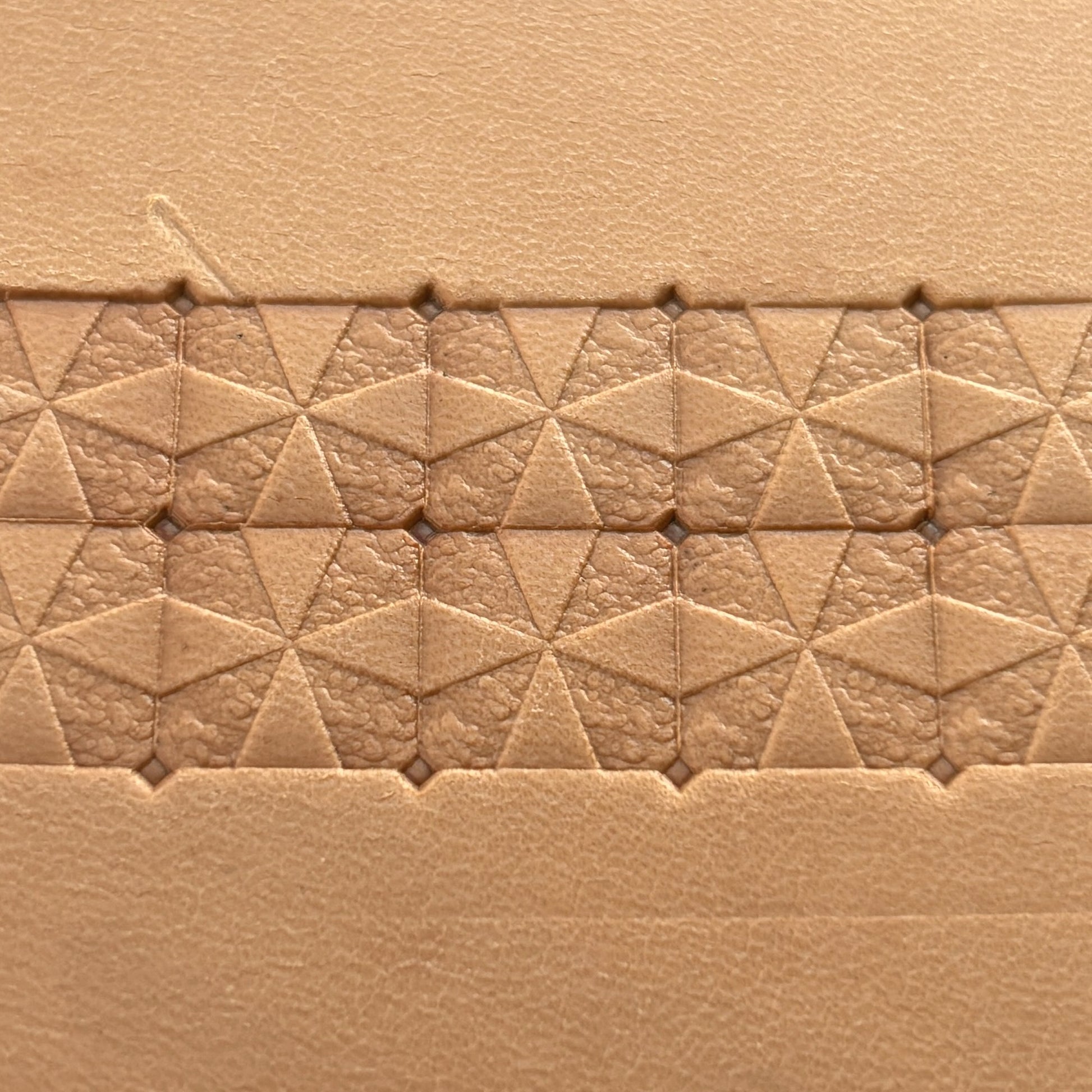Geometric leather stamp LT382 — pattern imprint on veg-tan leather