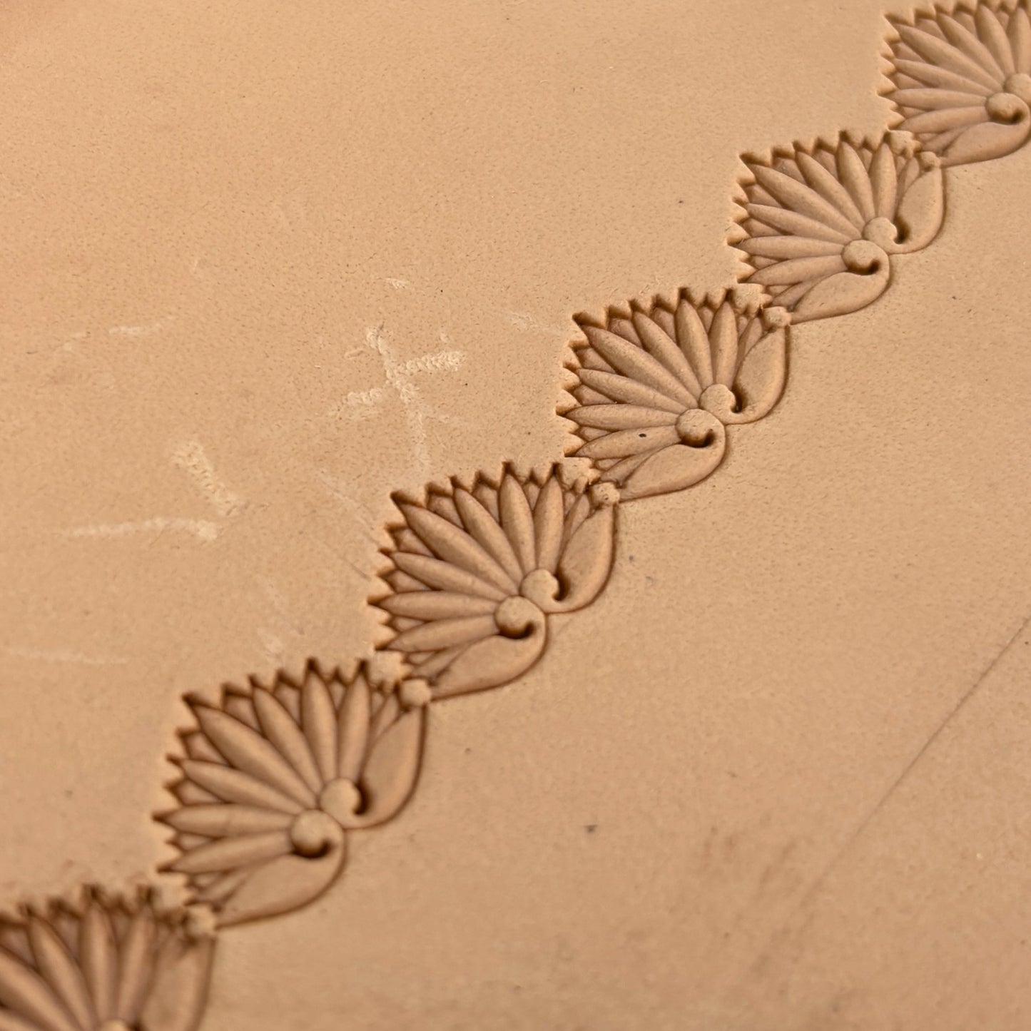 Fan Border leather stamp LT391 — pattern imprint on veg-tan leather