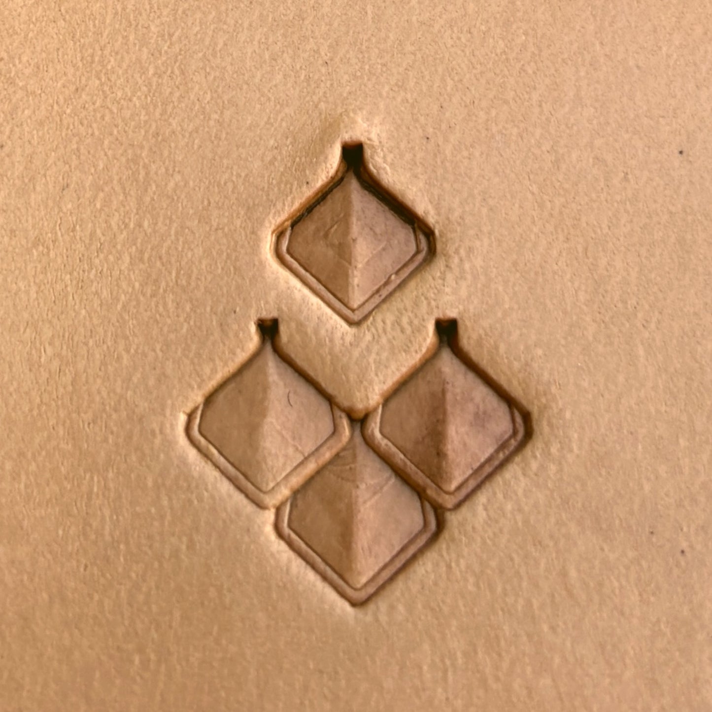 Geometric leather stamp LT404 — pattern imprint on veg-tan leather