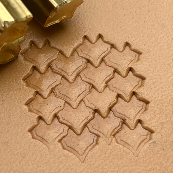 Scallop Scale leather stamp LT412 — brass stamping tool with imprint on natural veg-tan leather