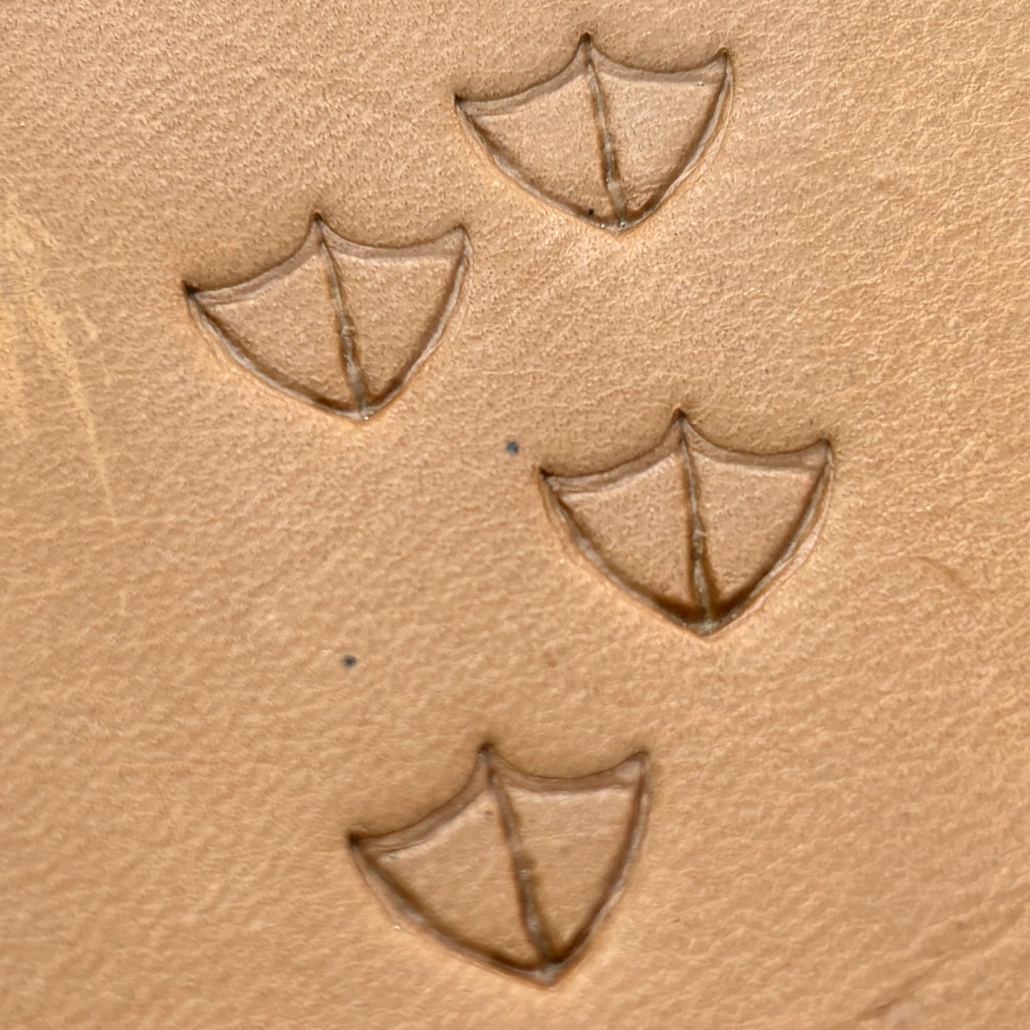 Bird Tracks Footprint leather stamp LT414 — pattern imprint on veg-tan leather