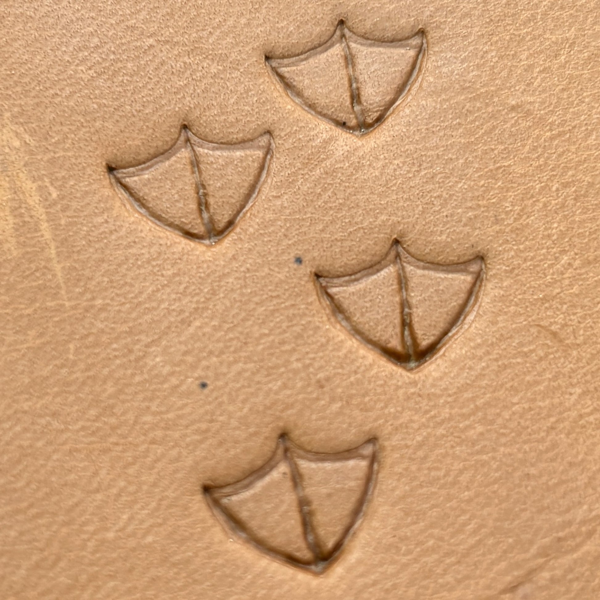Bird Tracks Footprint leather stamp LT414 — pattern imprint on veg-tan leather