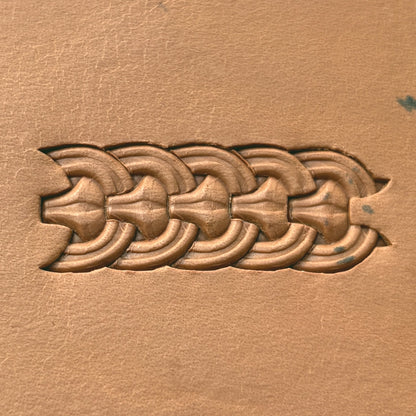 Curved Links Basket Weave leather stamp LT420 — pattern imprint on veg-tan leather