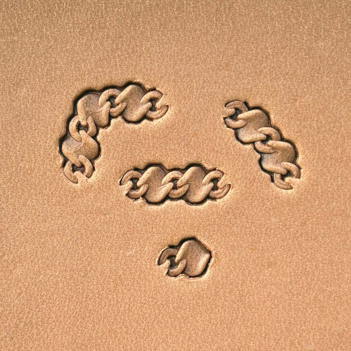 Heavy Curb Chain leather stamp set LT439, each individual piece stamped separately on leather