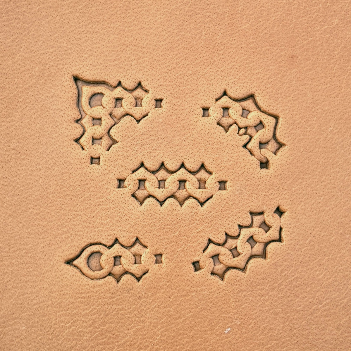 Spiked Chain leather stamp set LT442, each individual piece stamped separately on leather