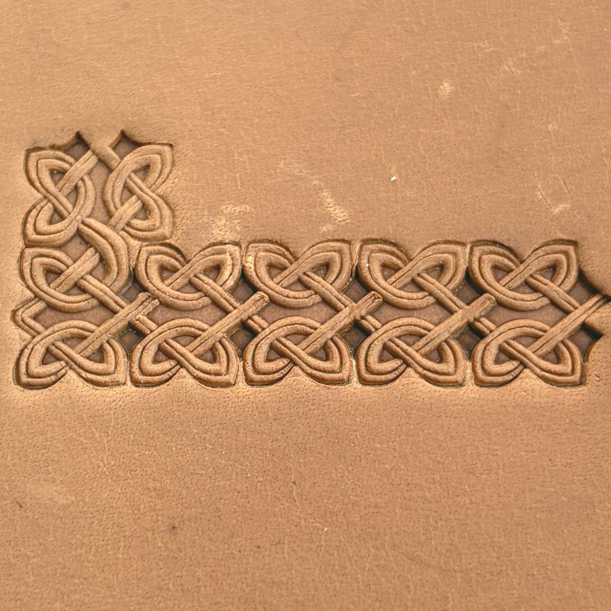 Celtic Knot leather stamp LT500 — pattern imprint on veg-tan leather