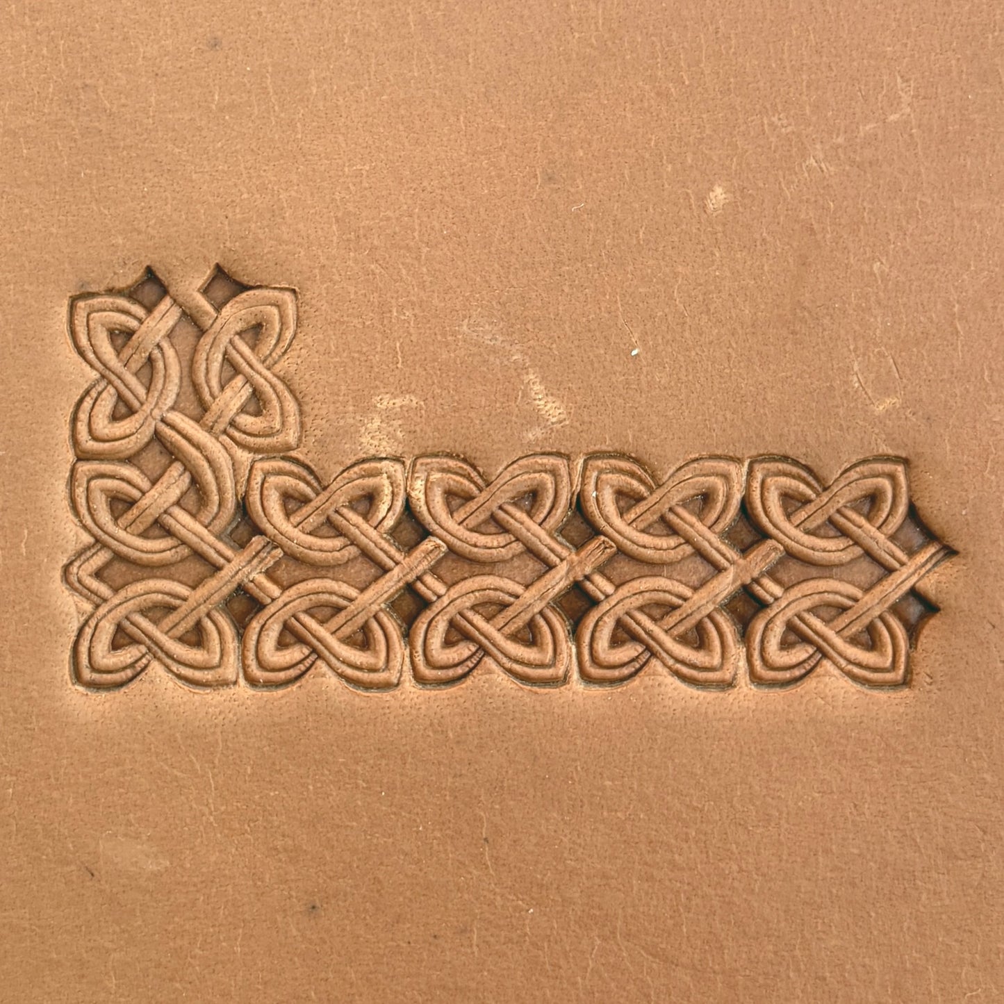 Celtic Knot leather stamp LT500 — pattern imprint on veg-tan leather