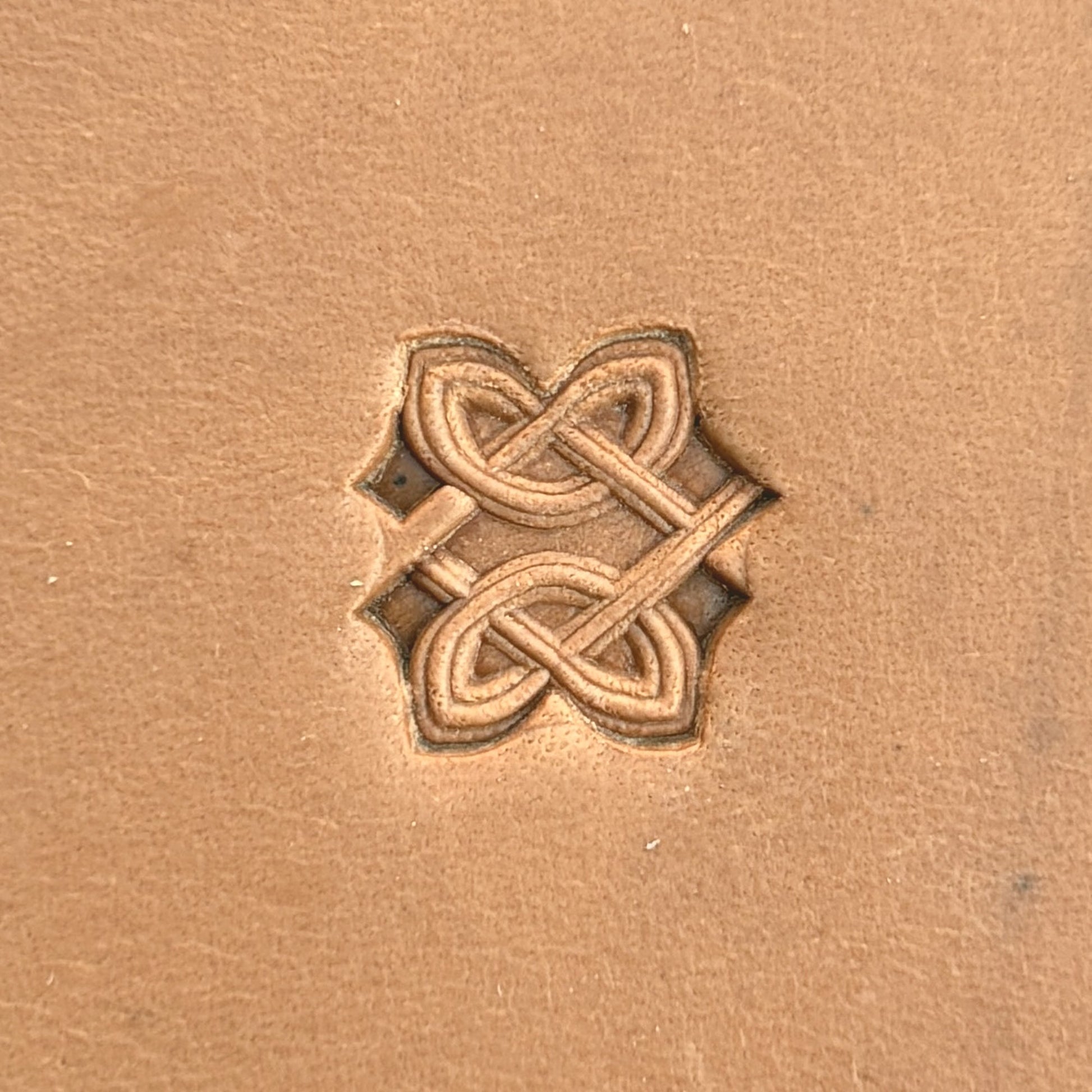 Celtic Knot leather stamp LT501 — pattern imprint on veg-tan leather