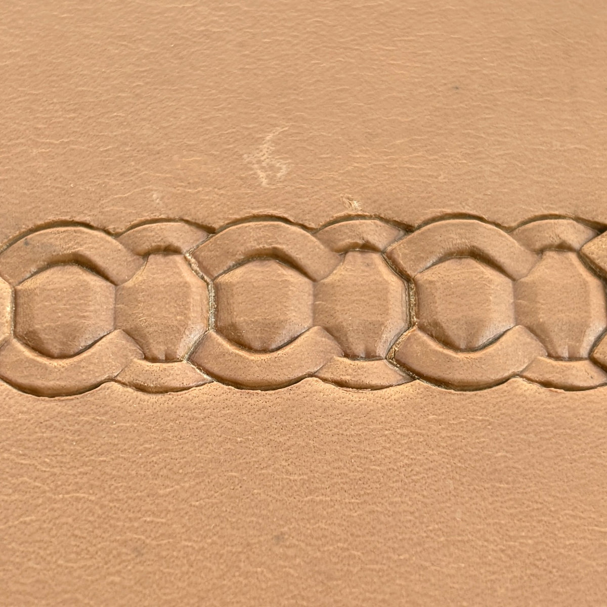 Chain Link Geometric leather stamp LT519 — pattern imprint on veg-tan leather