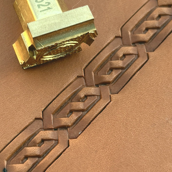 Chain Link Geometric leather stamp LT520 — brass stamping tool with imprint on natural veg-tan leather