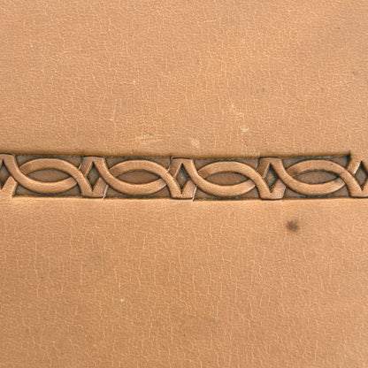 Chain Link Corner Geometric leather stamp LT523 — pattern imprint on veg-tan leather