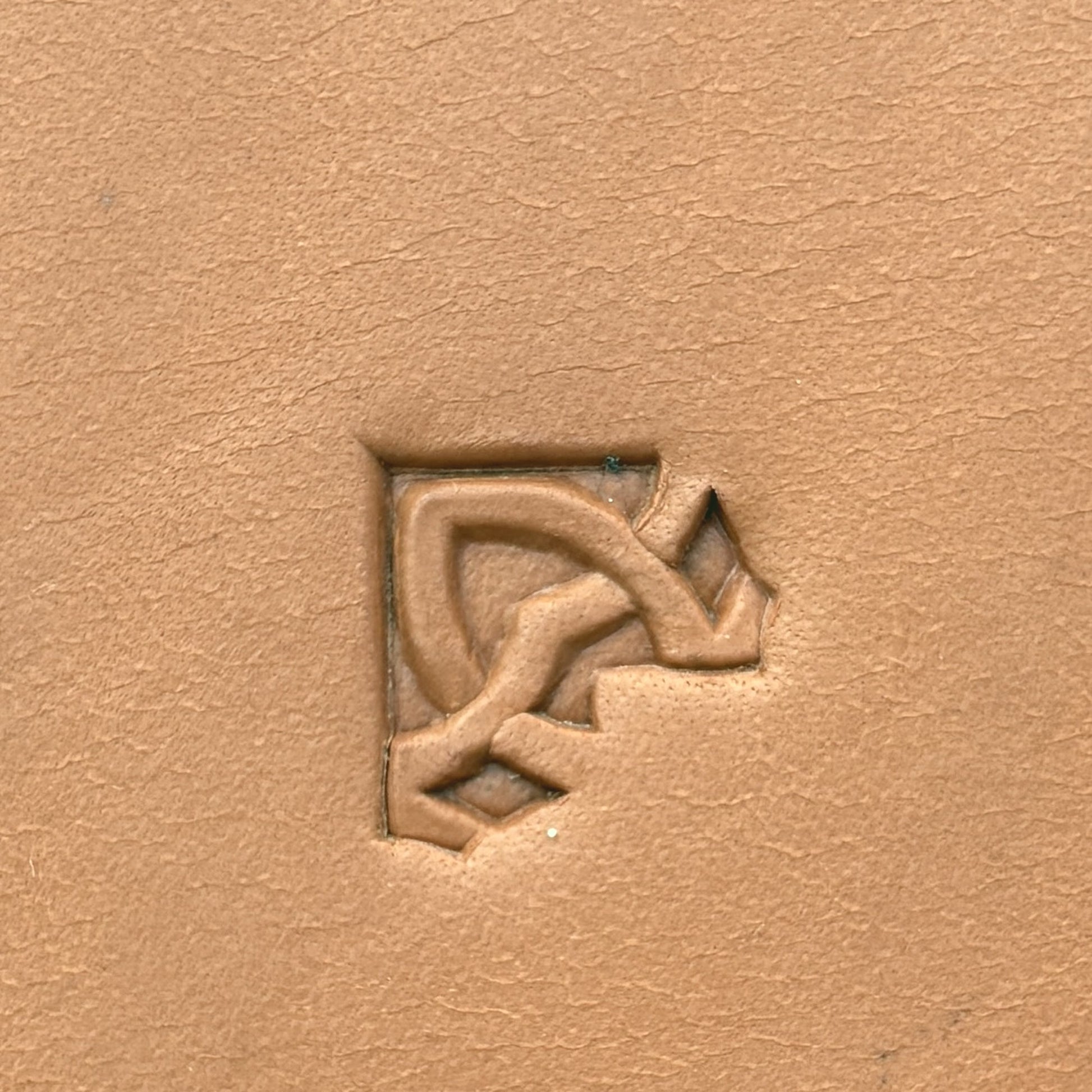 Chain Link Corner Geometric leather stamp LT523 — single impression on veg-tan leather