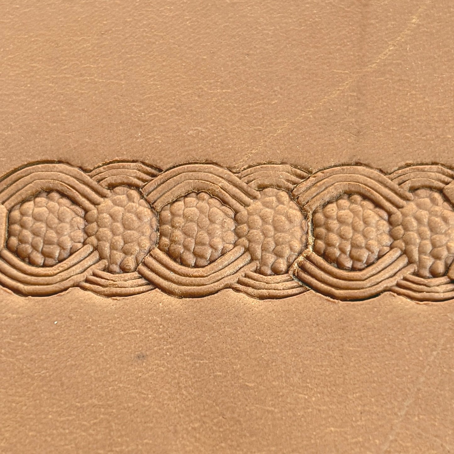 Honeycomb Strip Basket Weave leather stamp LT526 — pattern imprint on veg-tan leather