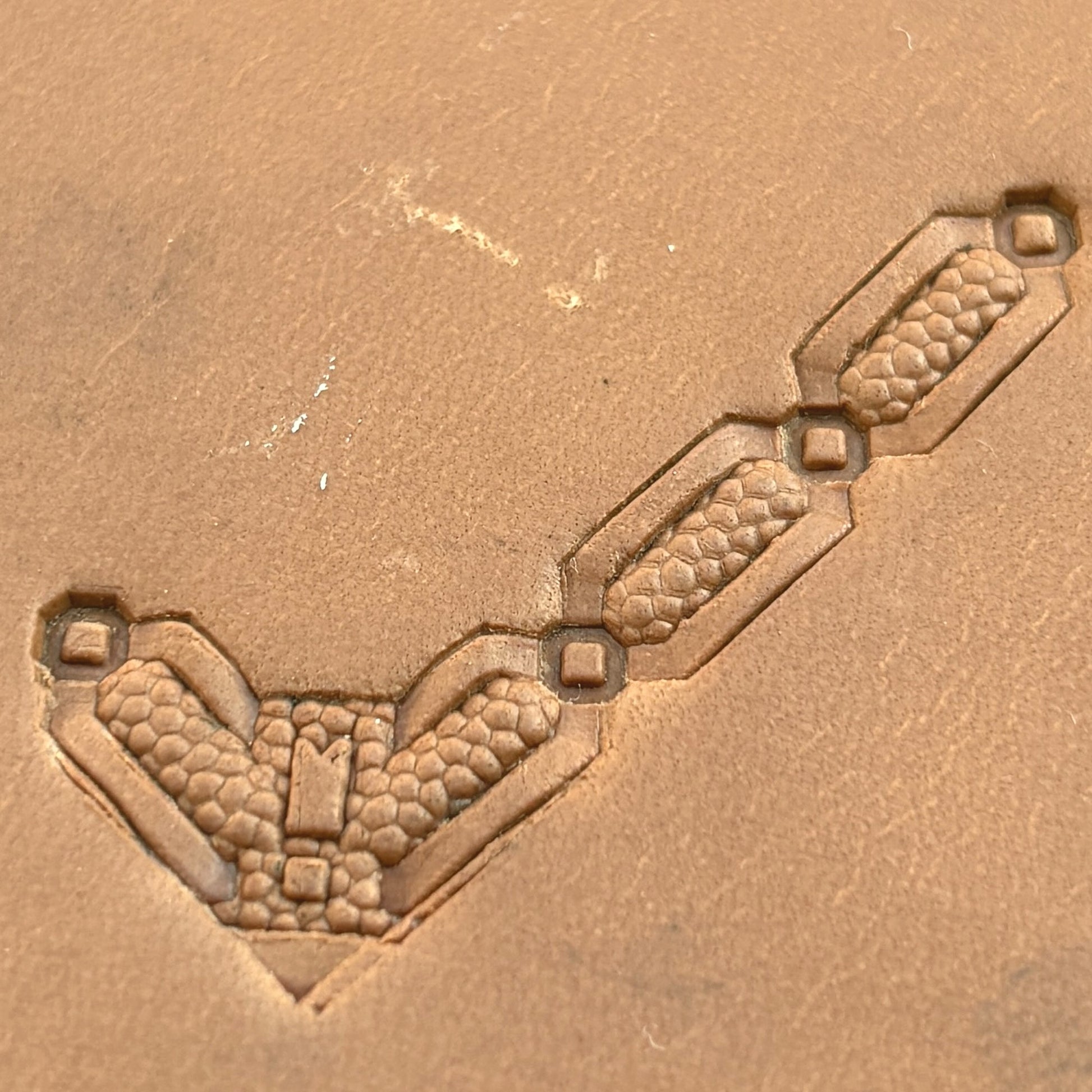 Honeycomb Link Geometric leather stamp LT530 — pattern imprint on veg-tan leather