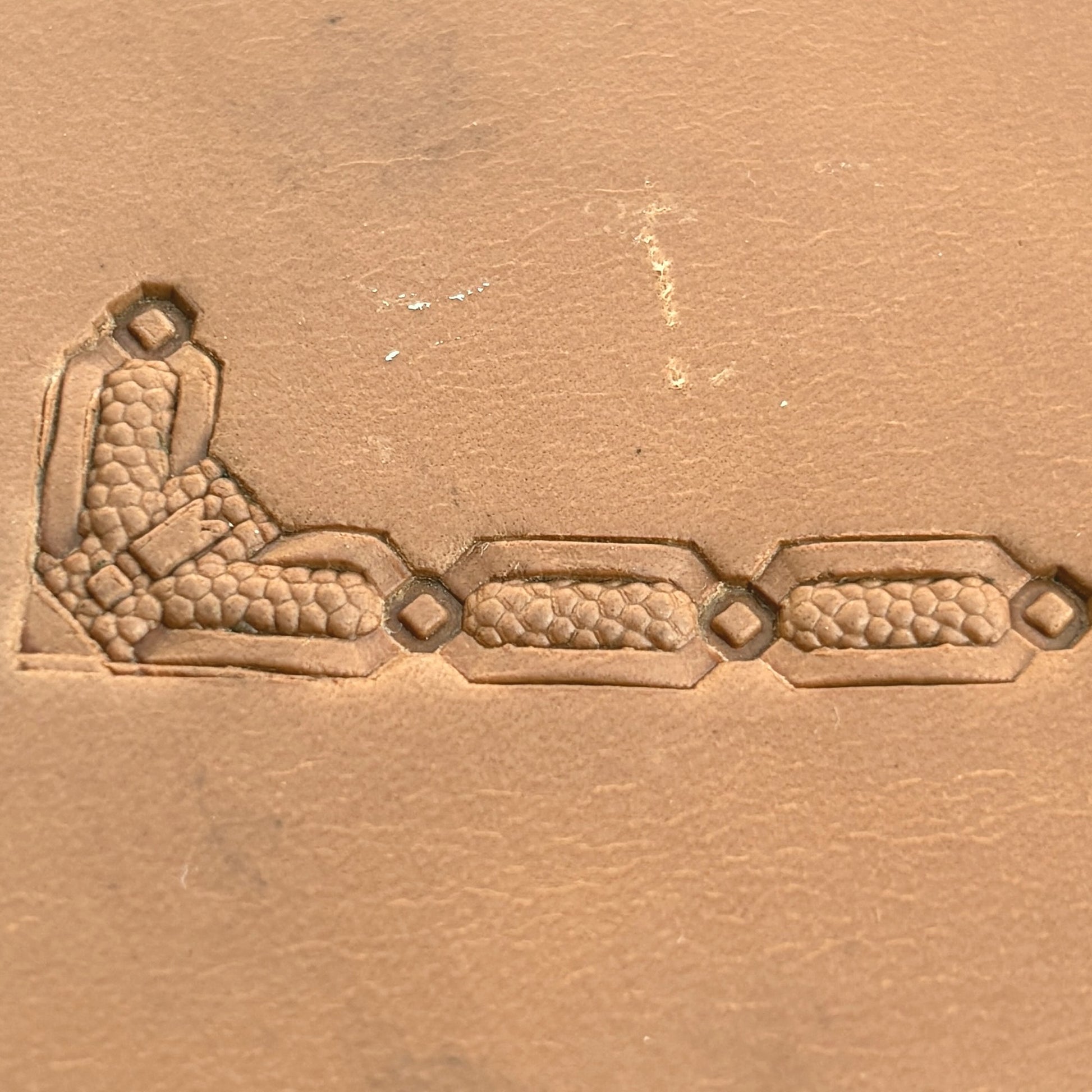 Honeycomb Link Geometric leather stamp LT530 — pattern imprint on veg-tan leather