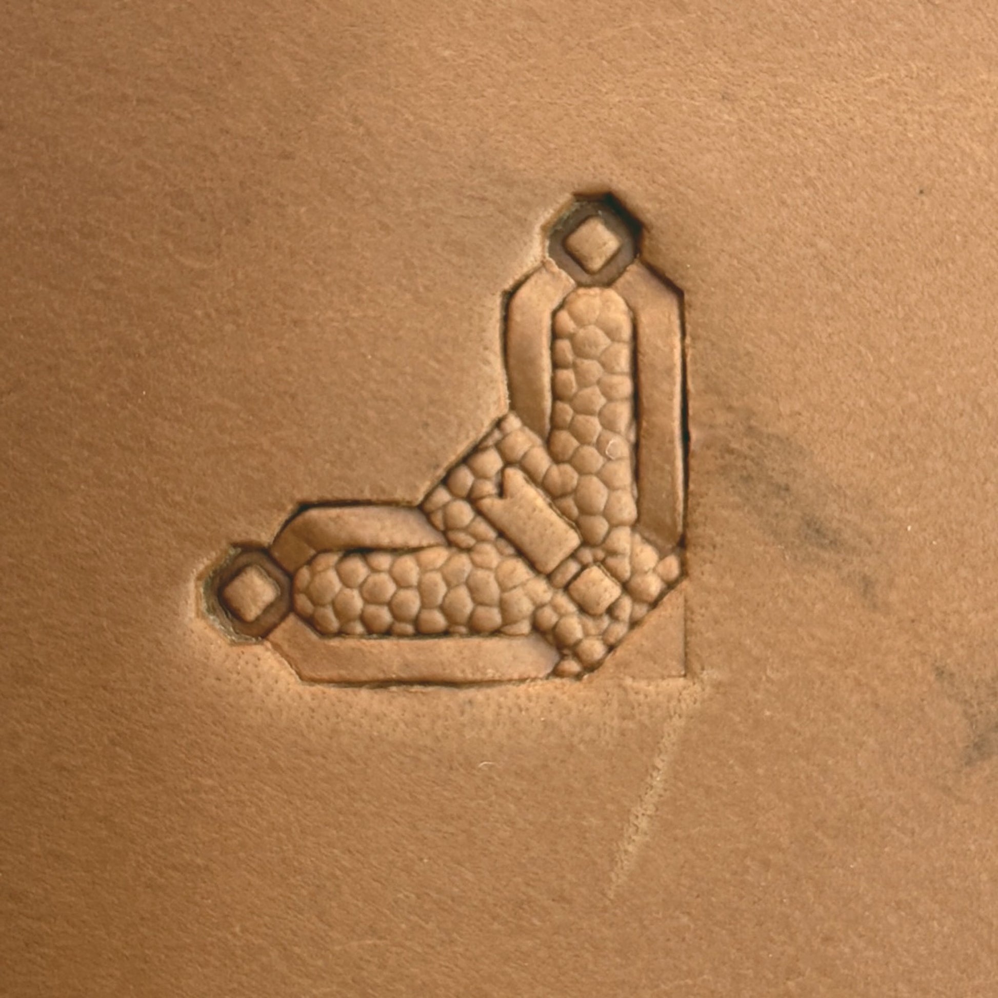 Honeycomb Link Geometric leather stamp LT530 — single impression on veg-tan leather