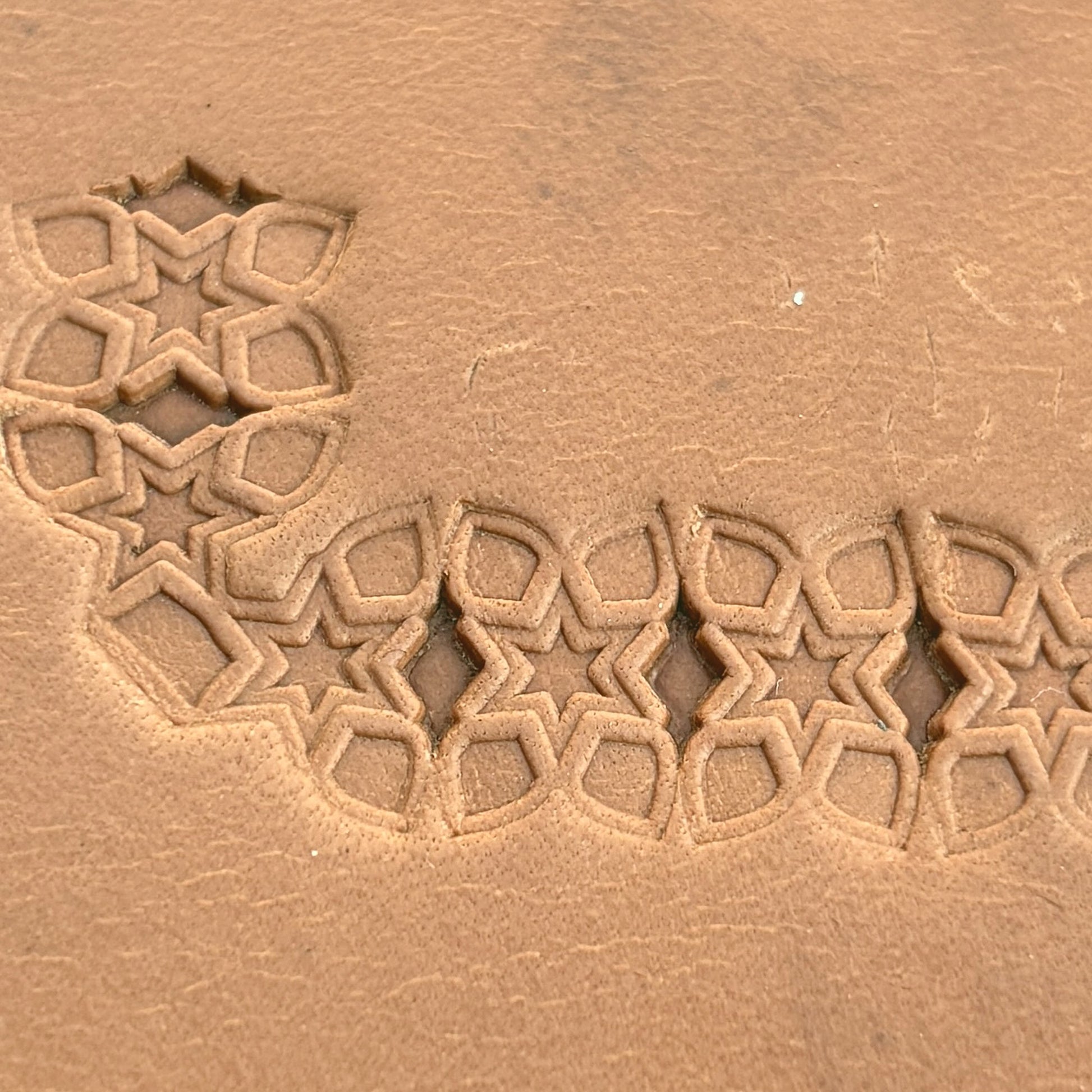 Star Cluster Geometric leather stamp LT532 — pattern imprint on veg-tan leather