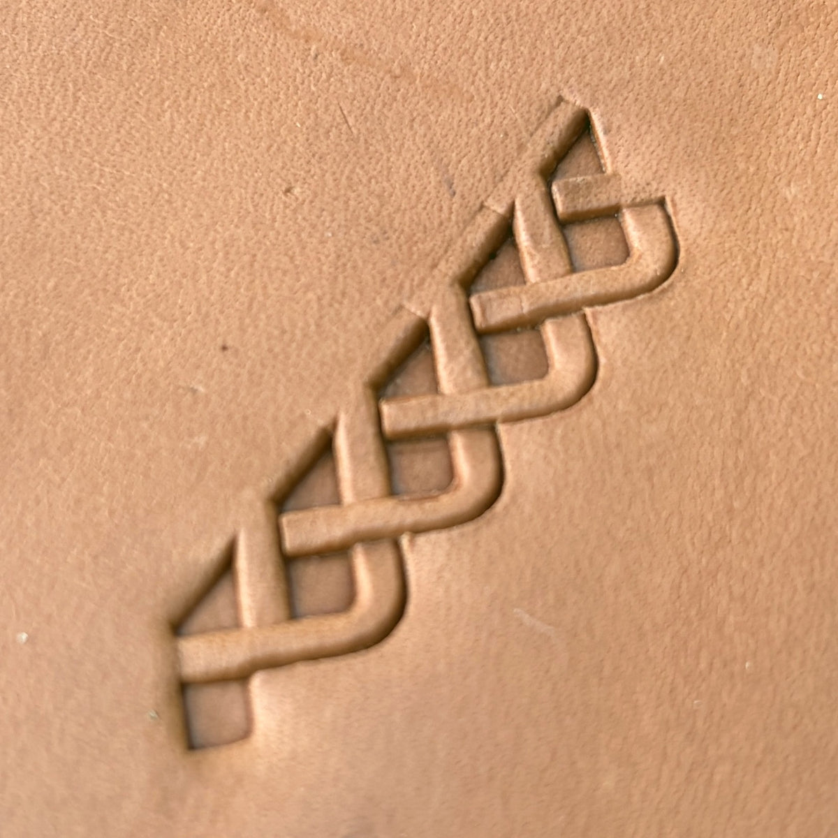 Braided Line Basket Weave leather stamp LT543 — pattern imprint on veg-tan leather