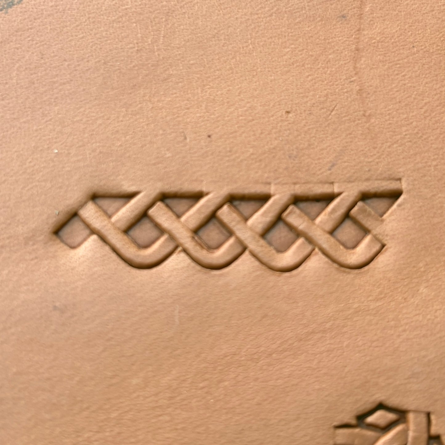 Braided Line Basket Weave leather stamp LT543 — pattern imprint on veg-tan leather