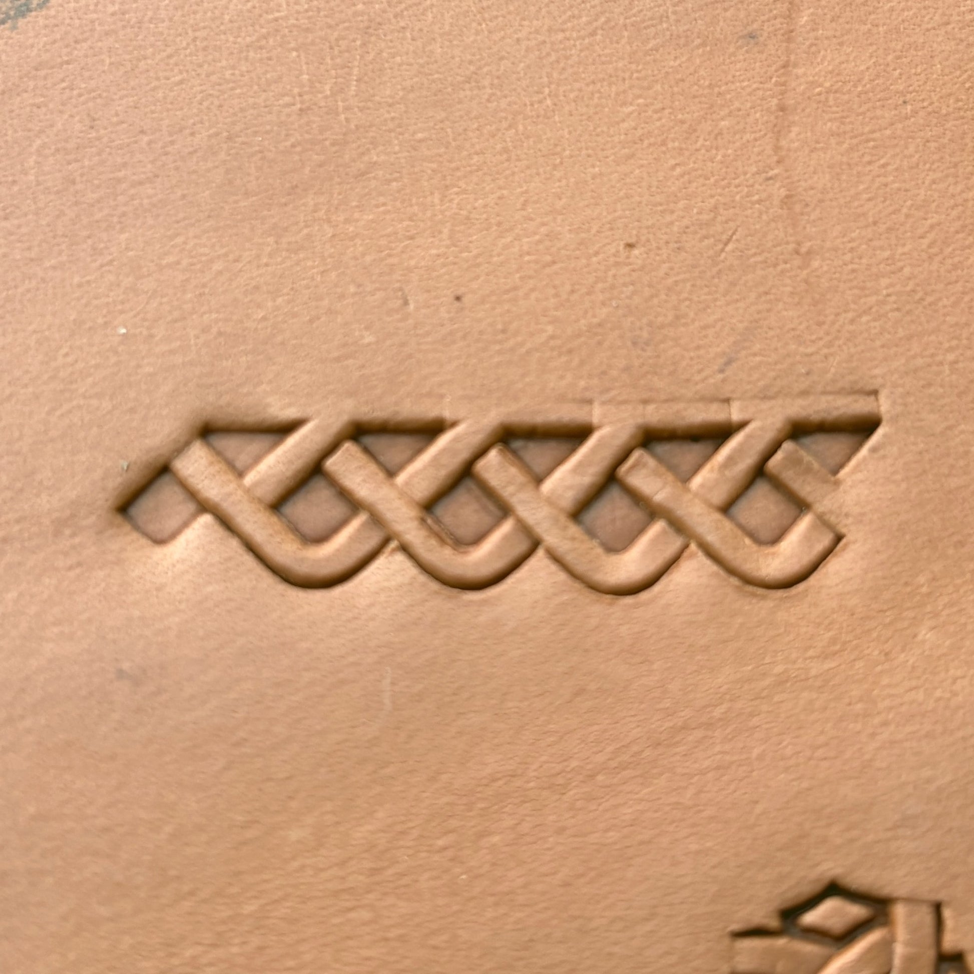 Braided Line Basket Weave leather stamp LT543 — pattern imprint on veg-tan leather