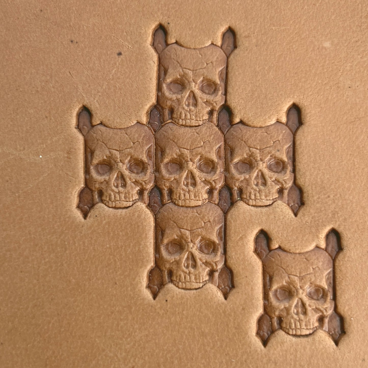Crossbones Skull leather stamp LT555 — pattern imprint on veg-tan leather