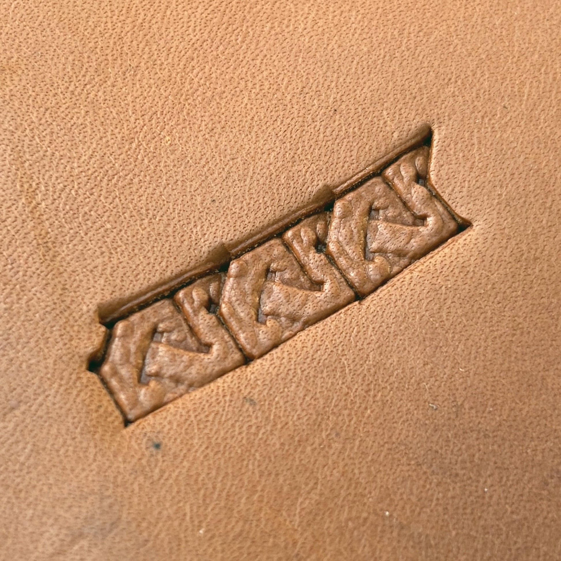 Angular Shape Geometric leather stamp LT595 — pattern imprint on veg-tan leather
