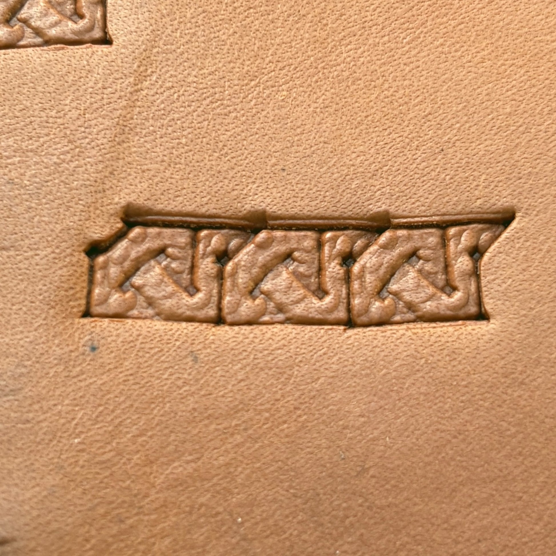 Angular Shape Geometric leather stamp LT595 — pattern imprint on veg-tan leather