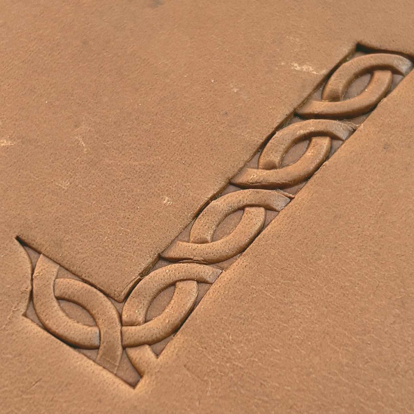Celtic Knot leather stamp LT598 — pattern imprint on veg-tan leather