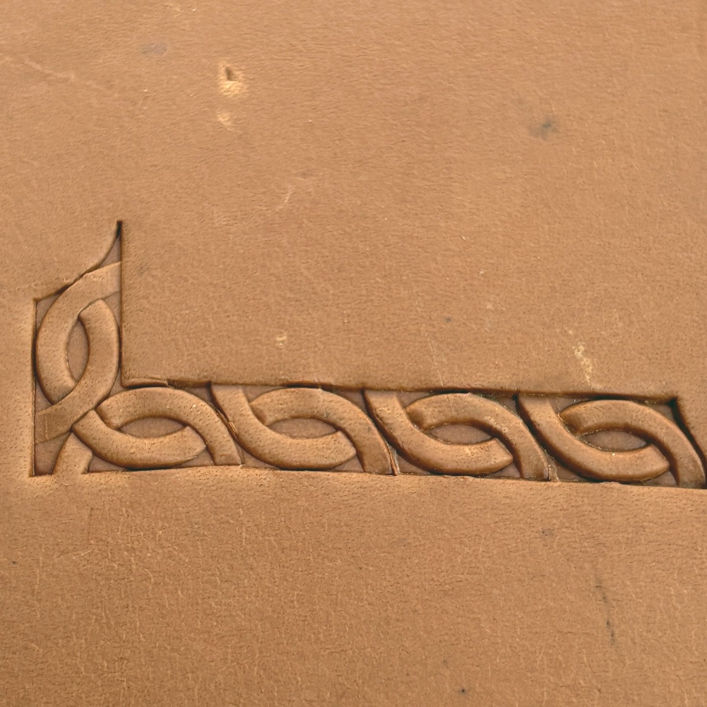 Celtic Knot leather stamp LT598 — pattern imprint on veg-tan leather